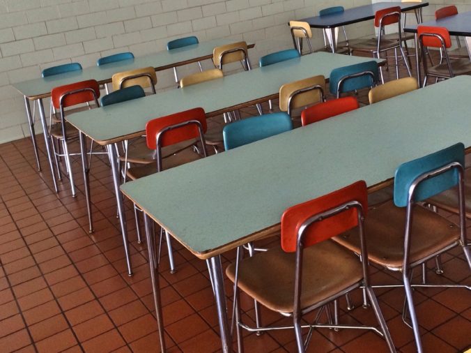 アメリカの小学校　給食