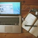 日本にいるとブログが書けない本当の理由に迫る！