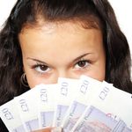 お金がもっとあったらなぁ、と思う3つの瞬間